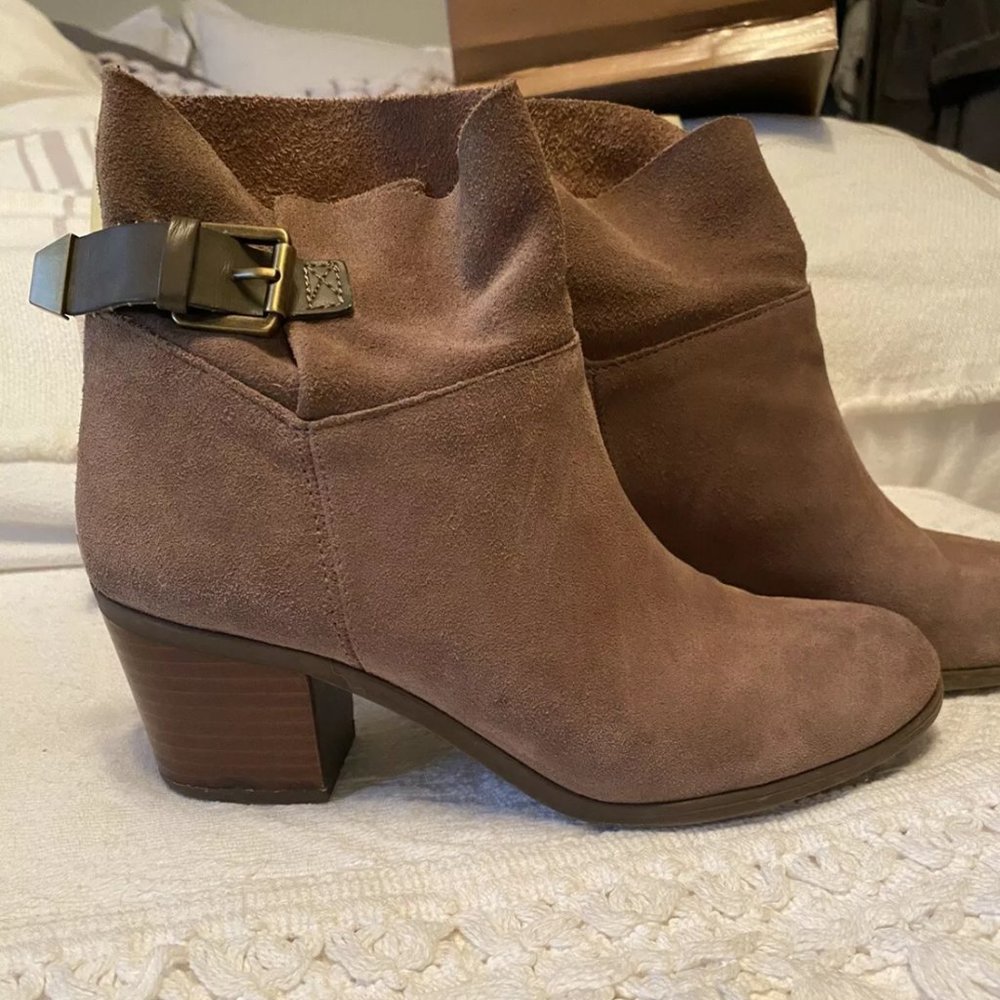 Franco Sarto | Tan Suede Booties | Size 7.5